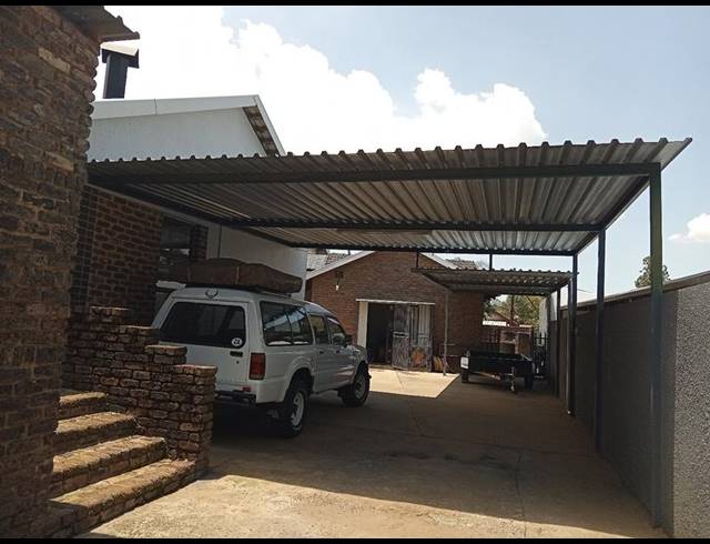 4 BEDROOM HOUSE FOR SALE IN GREENHILLS